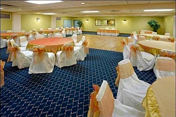 Americas Best Value Inn - Laredo