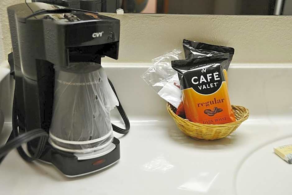 Country Hearth Inn & Suites - Kenton