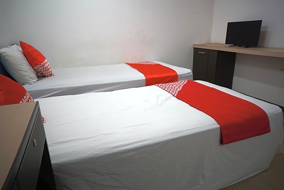 OYO 92863 Hotel Blessing