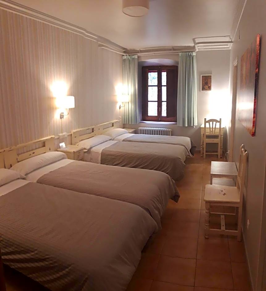 MONASTERIO de SANTA MARÍA DE VALVANERA