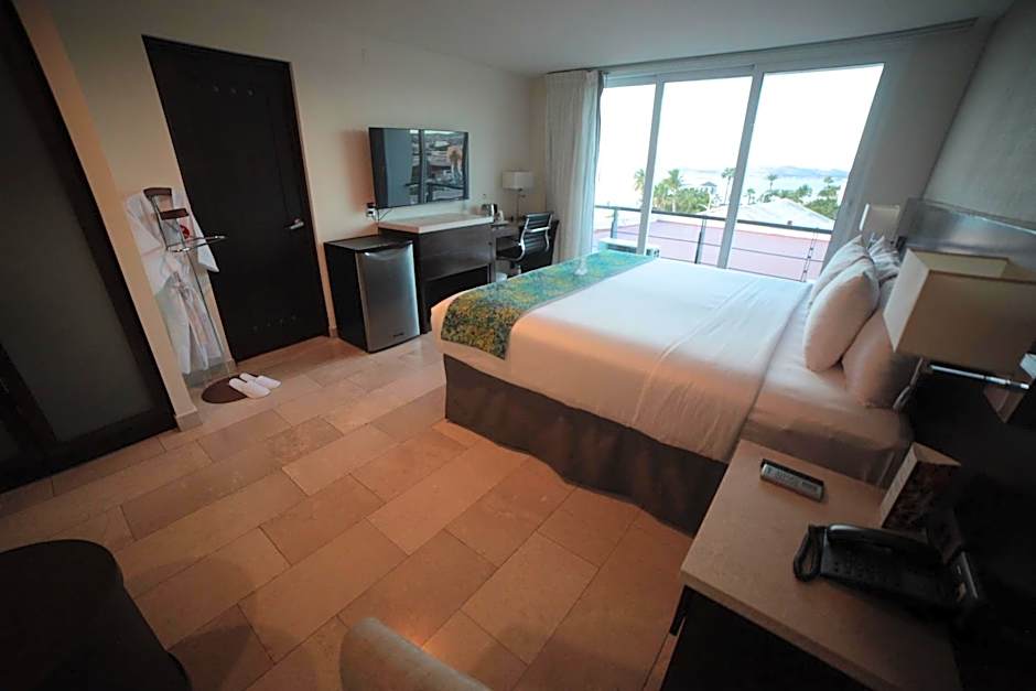 Seven Crown La Paz Malecon