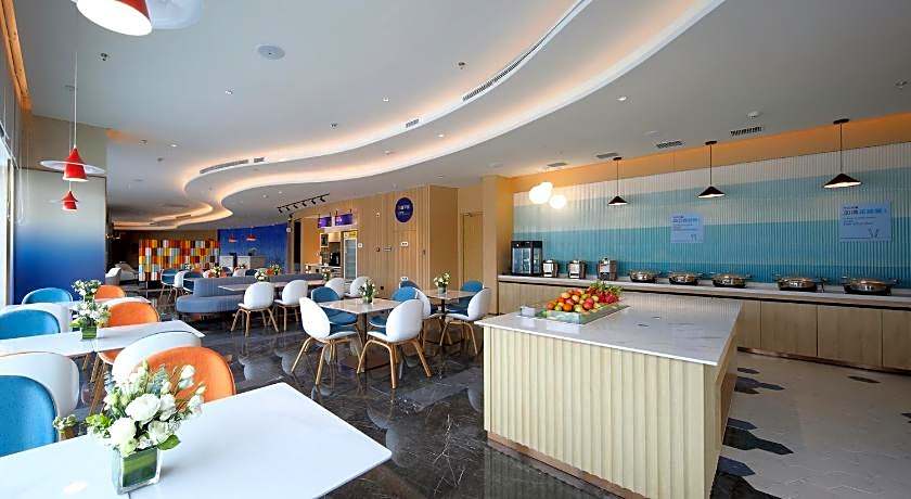 Holiday Inn Express Dalian Golden Pebble Beach By IHG