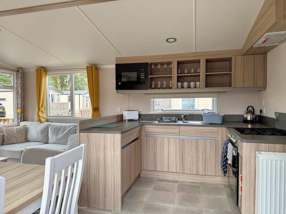 The Trout Van - Beautiful, luxury static caravan