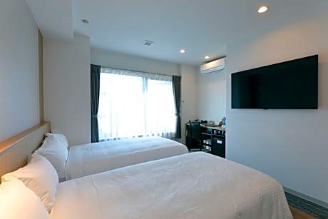 Large Twin Room