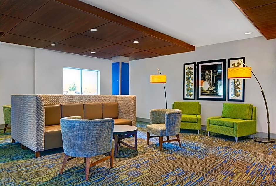 Holiday Inn Express Atmor By IHG