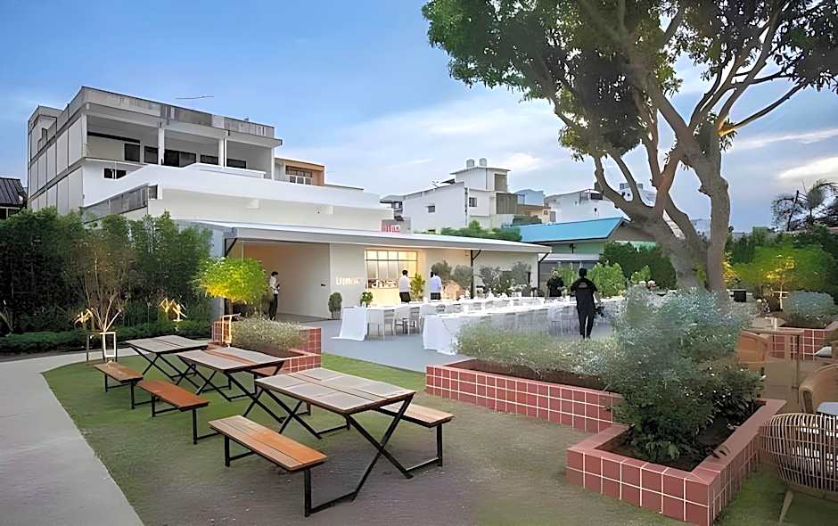 Glai Gan Place Hotel