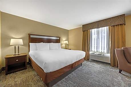 King Room with Sofa Bed - Non-Smoking