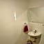 Quokka Backpackers Hostel Perth - note - Valid passport required to check in