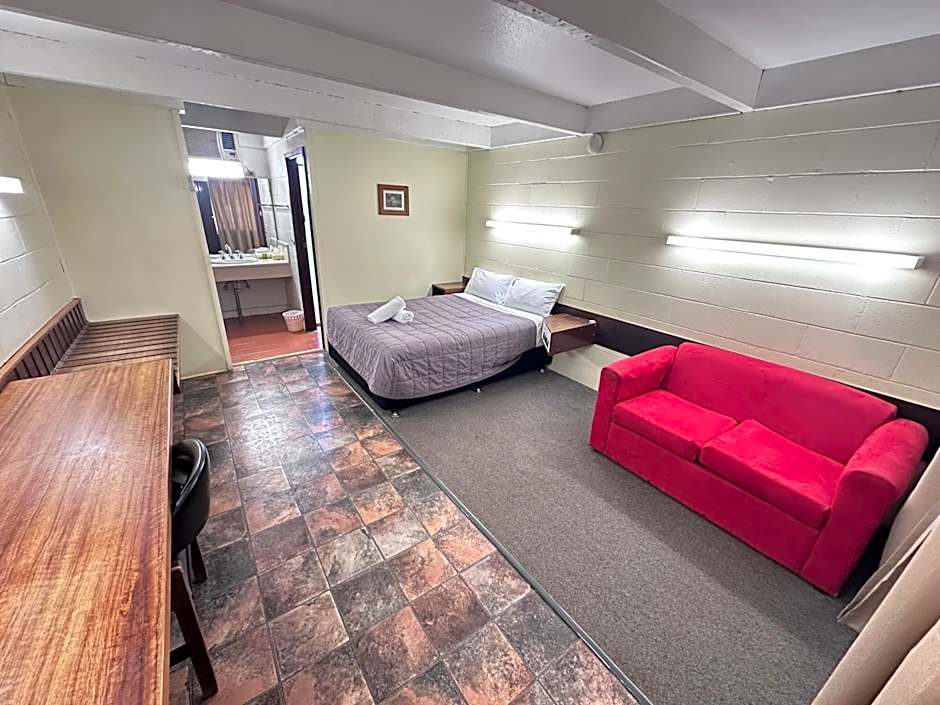 Charles Sturt Motor Inn