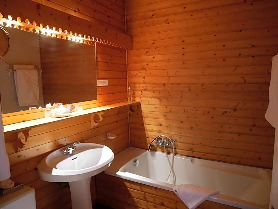 Hotel Du Parc - Manoir Du Baron Blanc