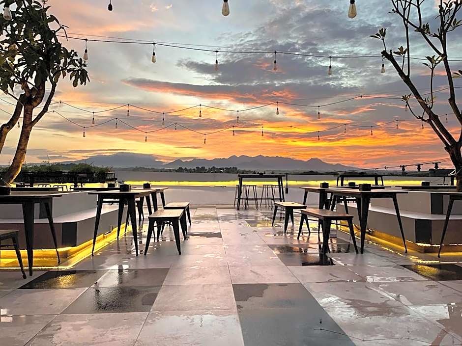 Kaloka Airport Hotel