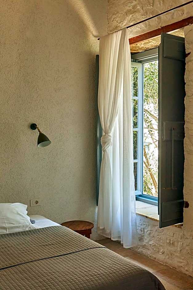 Bratsera Boutique Hotel