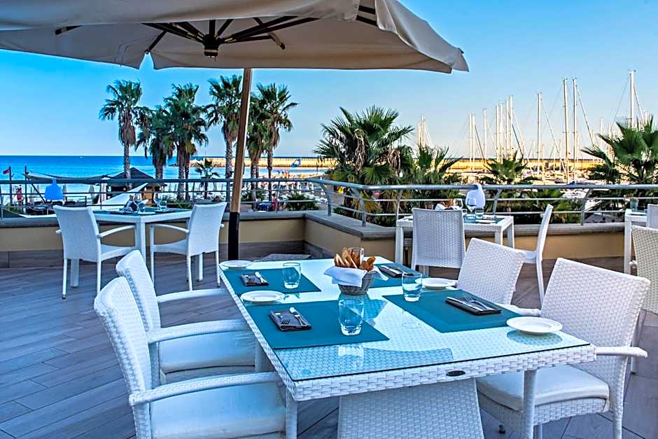 Aregai Marina Hotel & Residence