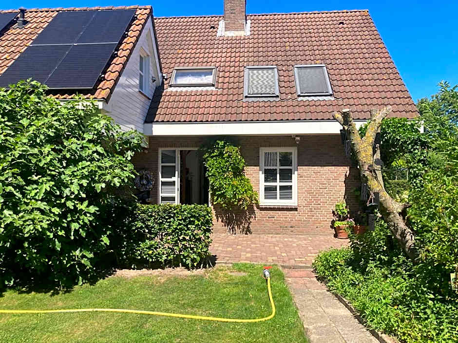 B&BOosterweg3 Studio - Free private parking