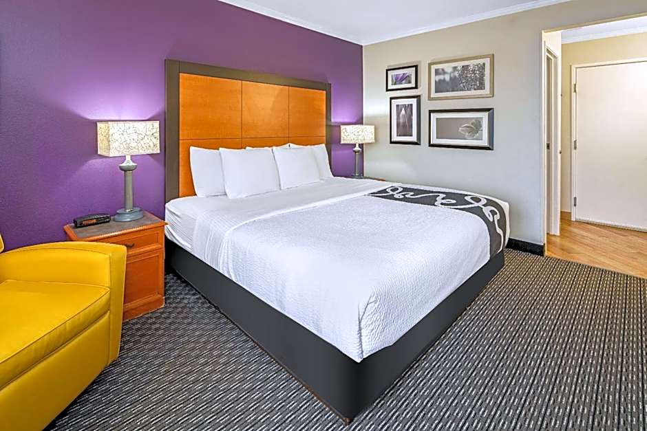 La Quinta Inn & Suites by Wyndham Baton Rouge Siegen Lane