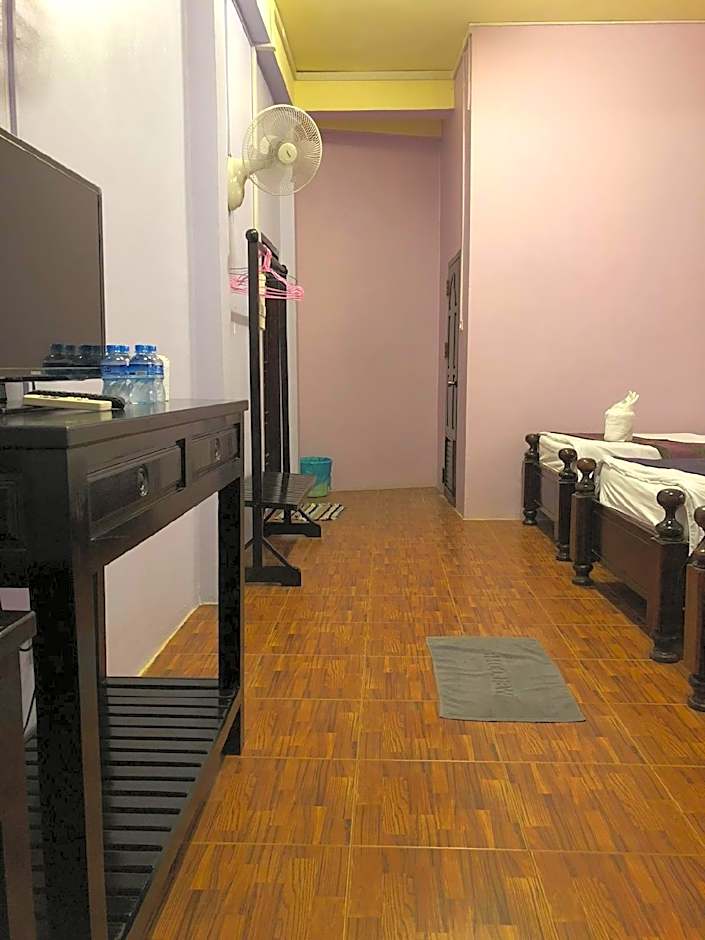 Sout Jai Guest House & Restaurant