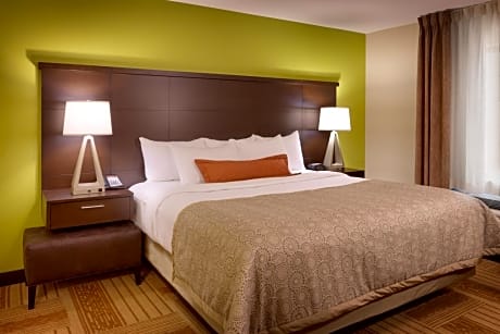 Queen Studio Suite