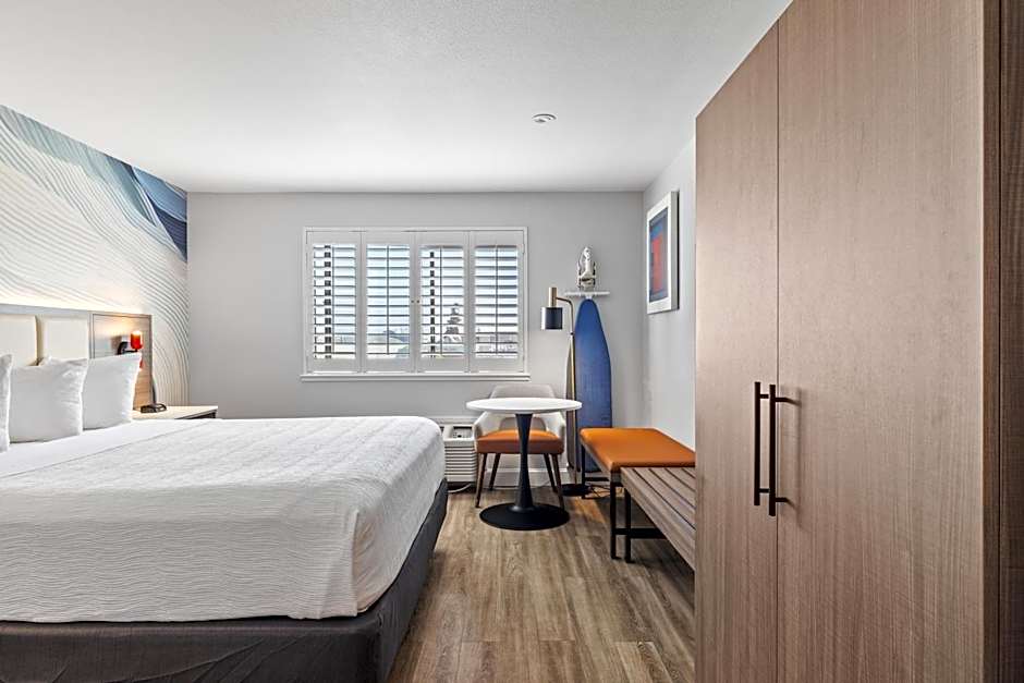 Hotel Skye San Francisco Airport SFO FREE SHUTTLE!