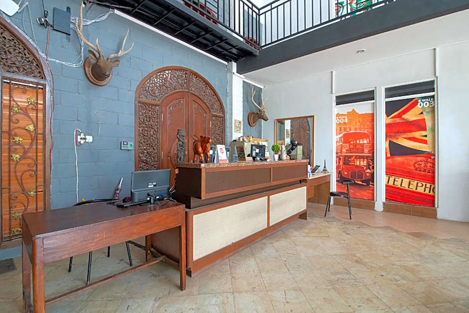 OYO 3283 Bwalk Hotel