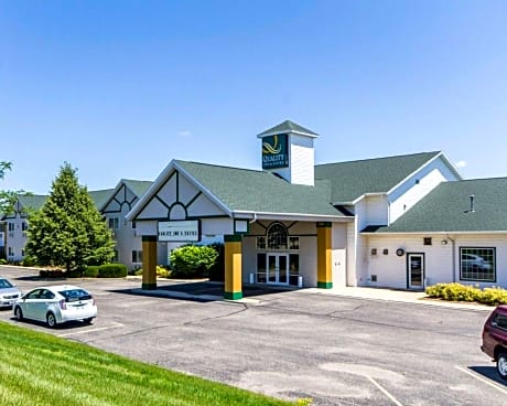 Quality Inn & Suites Stoughton - Madison South