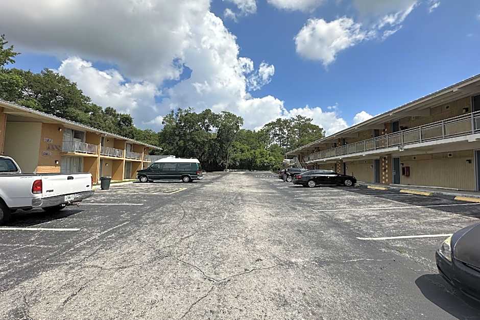 Kampus Inn by OYO Gainesville - University Area