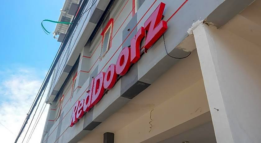 OYO 90062 Ava Guesthouse