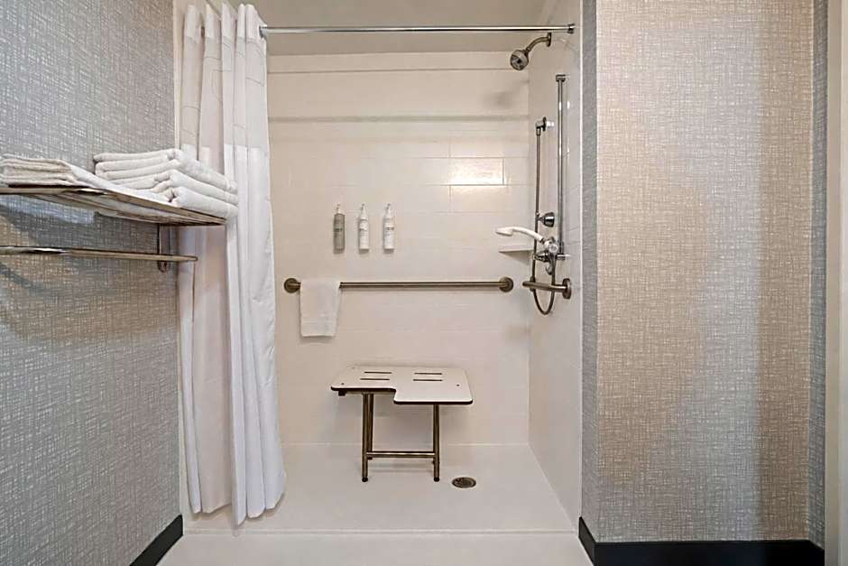 Hampton Inn & Suites Omaha Southwest-La Vista