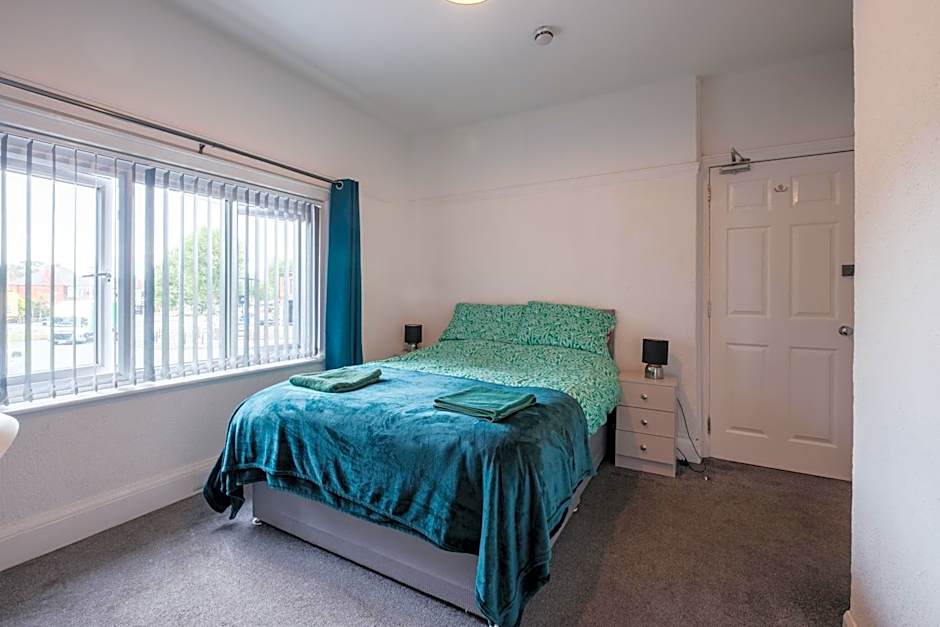 OYO The Pickering Park Hotel