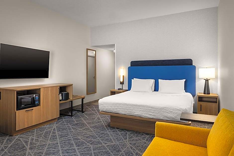 Hampton Inn By Hilton & Suites Moline-Quad City International Airport, Il