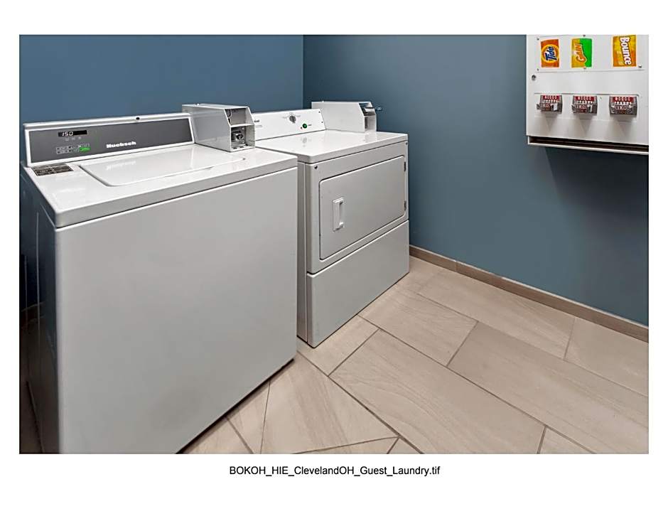 Holiday Inn Express Brookpark-Cleveland Airport Hotel By IHG