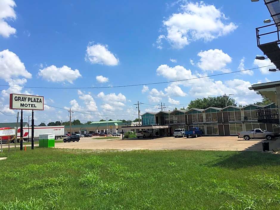 Gray Plaza Motel, Marion IL