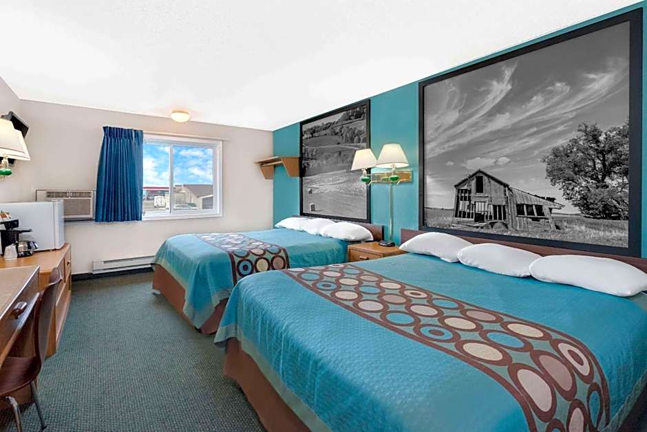 Super 8 by Wyndham Huron