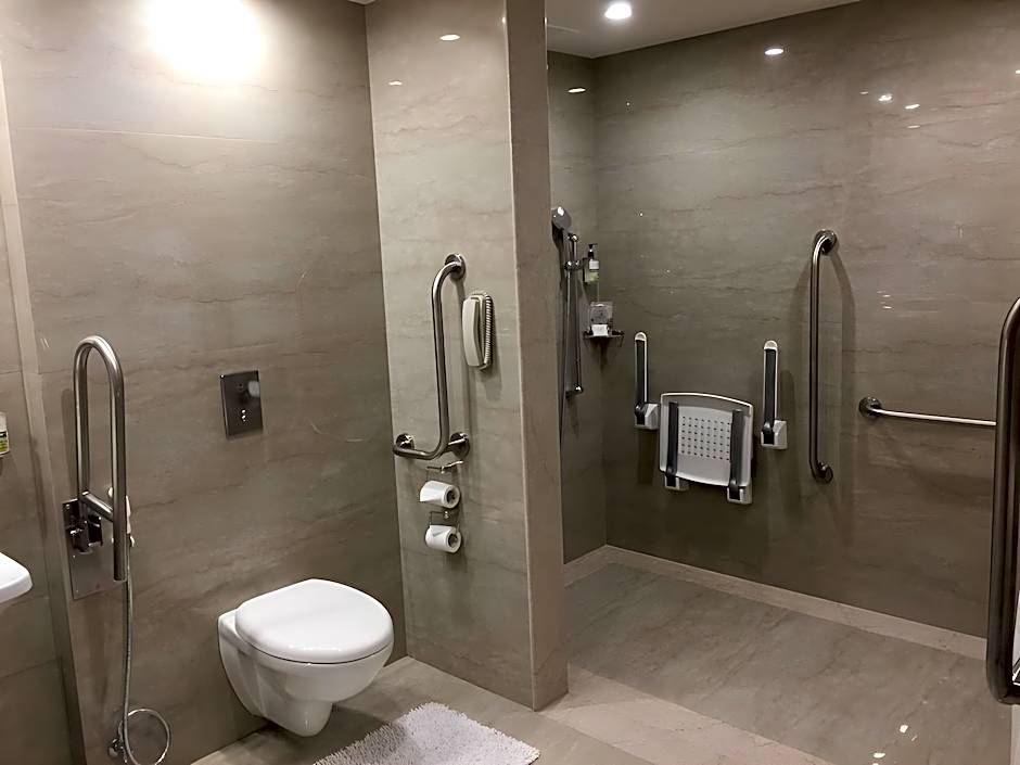 Lemon Tree Hotel Sector 60 Gurugram