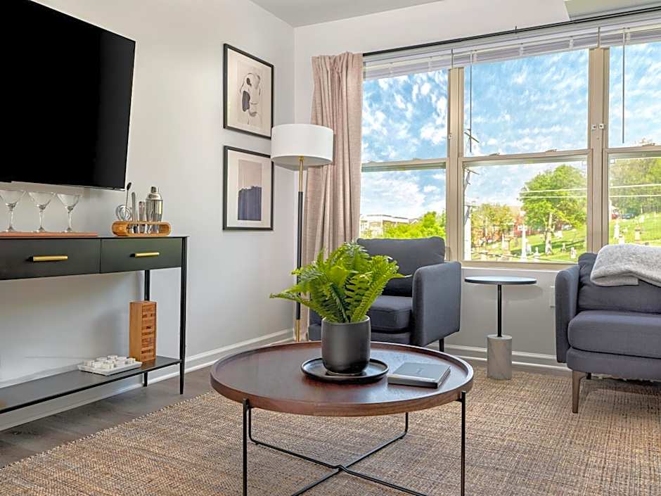Hyatus at City Views