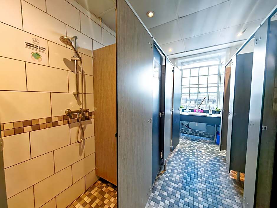 Prime Backpackers Angel