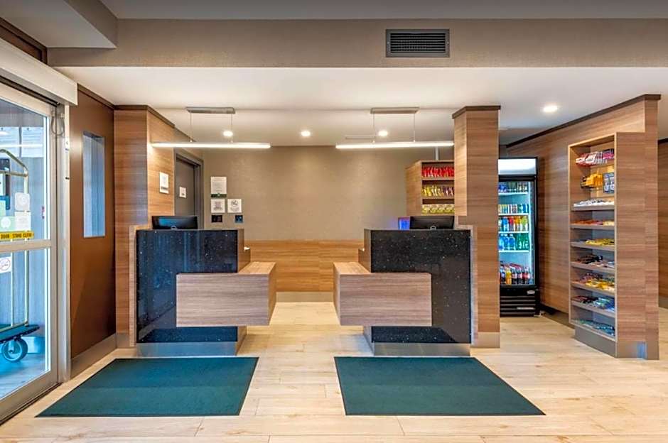 Quality Inn & Suites Oakville