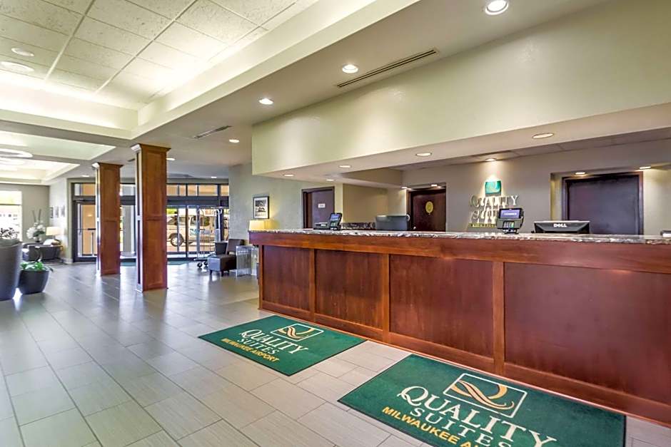 Quality Suites Milwaukee Airport