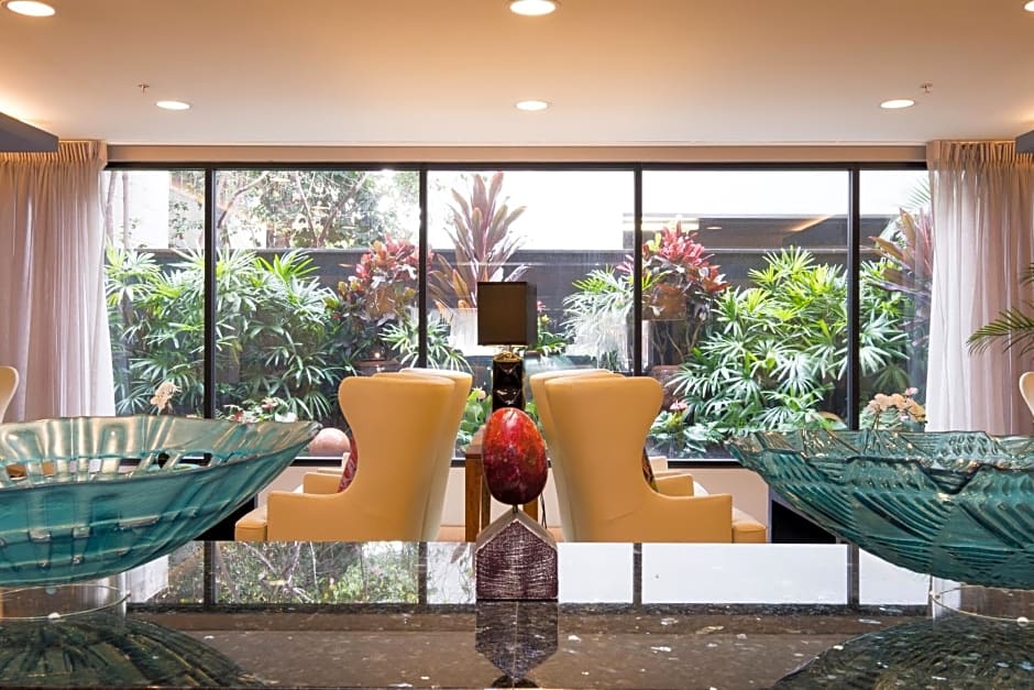 VIVE Hotel Waikiki