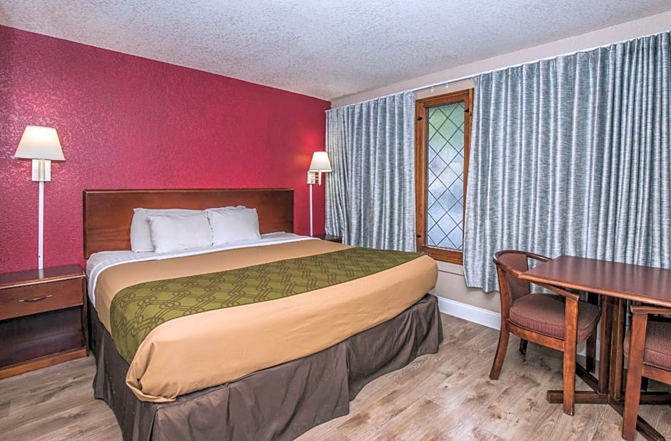 Chalet Inn