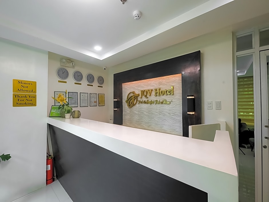 Vaccinated Staff - OYO 862 Jqv Hotel