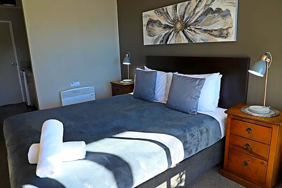 Lakes Edge Holiday Park