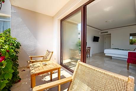 Deluxe Double Room with Bath