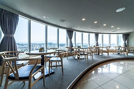 Gangneung Tourist Hotel