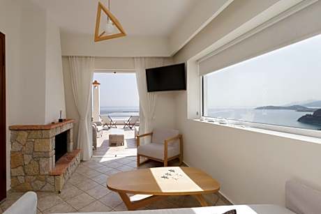 Suite with Private Pool