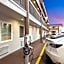 Bayhill Inn
