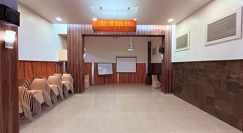 Hotel Alka Residency