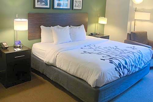 Sleep Inn & Suites Queensbury - Lake George