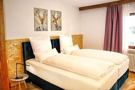 Doppelzimmer Mond mit Balkon