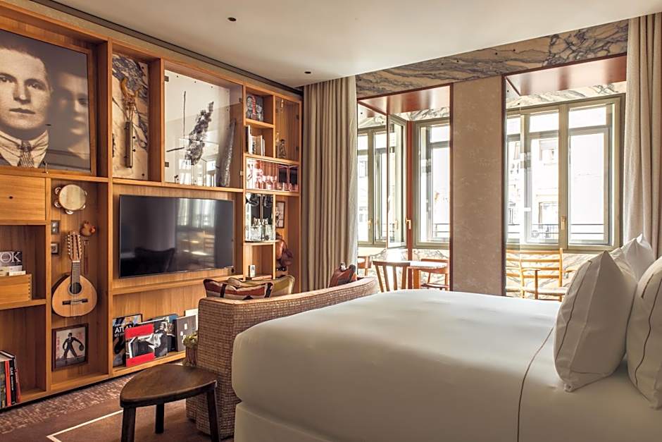 Brach Madrid - Evok Collection