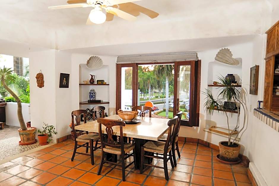 Hotel Suites Ixtapa Plaza